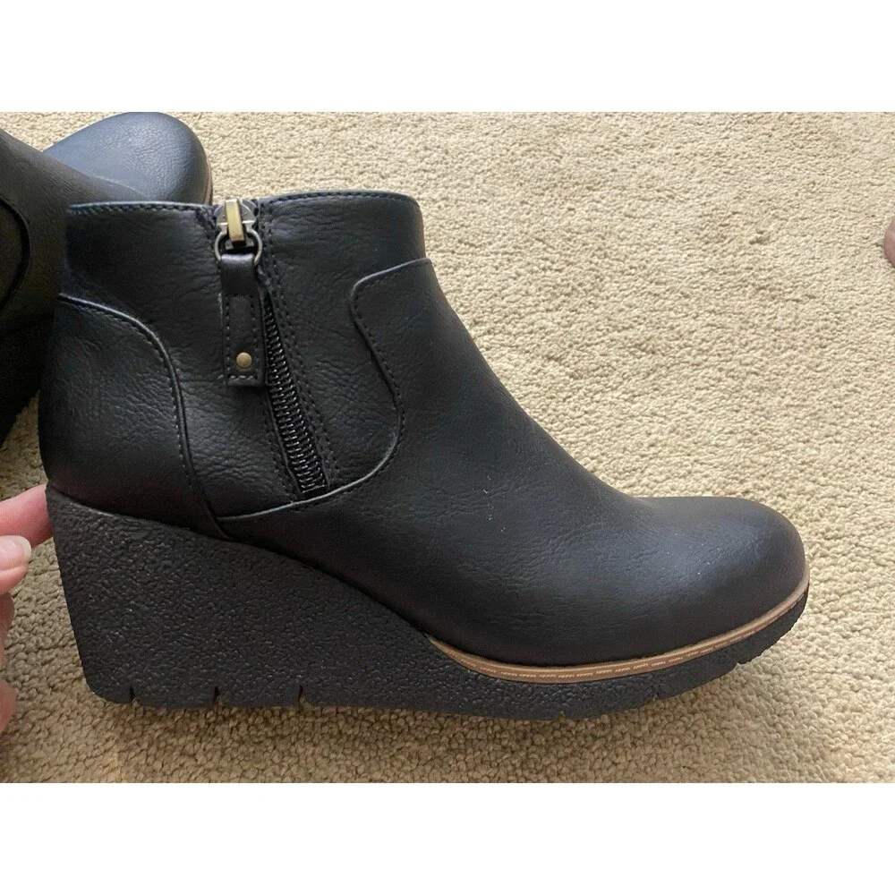 Dr. Scholl's Black Faux Leather Wedge Ankle Boots Women’s Size 8